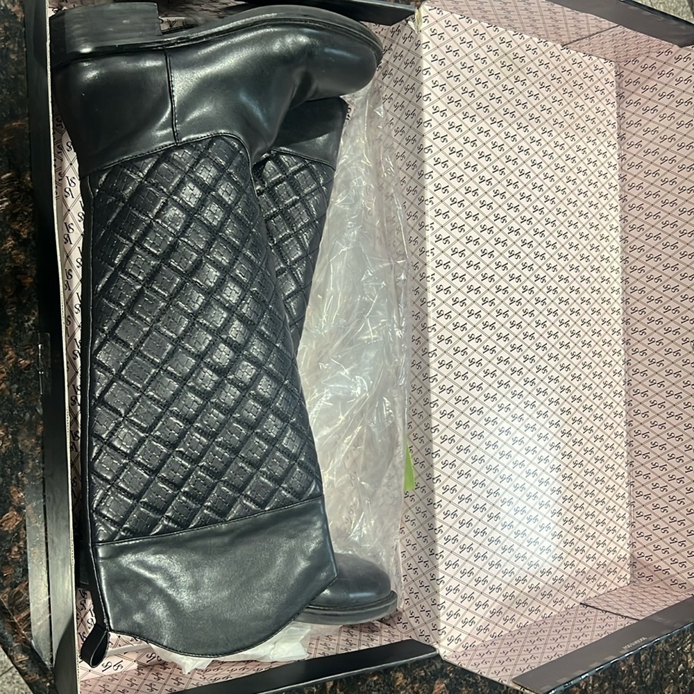 Victoria’s Secret Boots